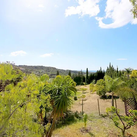 East Family Rural Maya Villa Estepona